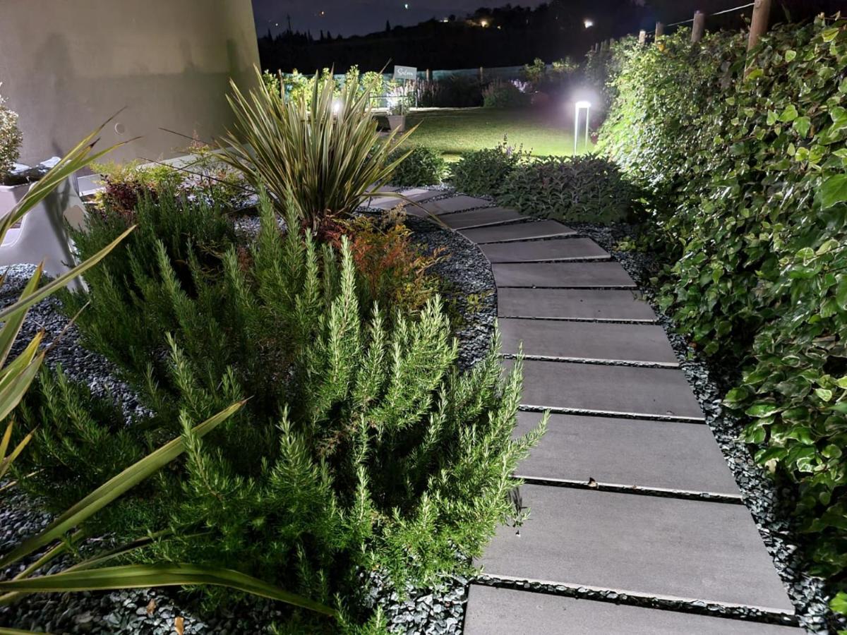 Residence Le Aromatiche Cavaion Veronese Exterior foto